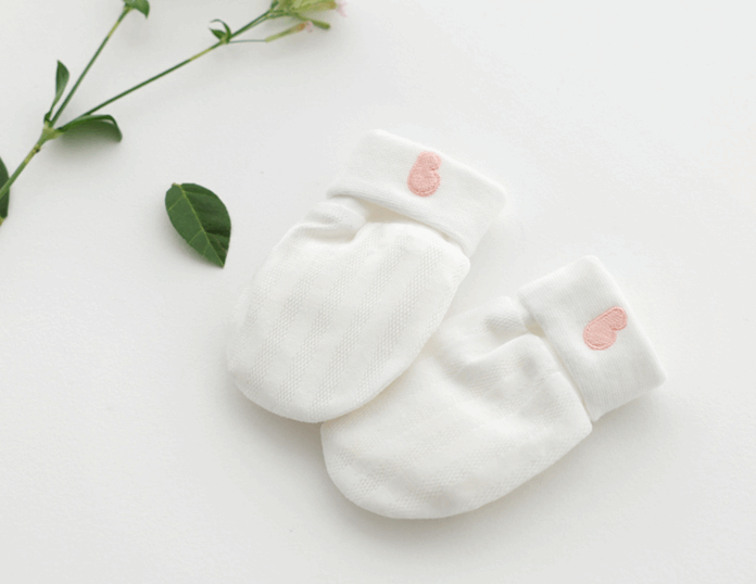 밤부베베 밤부메쉬 허그비 GIFT 세트 5종 배냇저고리 턱받이 속싸개 손싸개 아기모자 Newborn Baby Clothing Gift Set - daitso.de